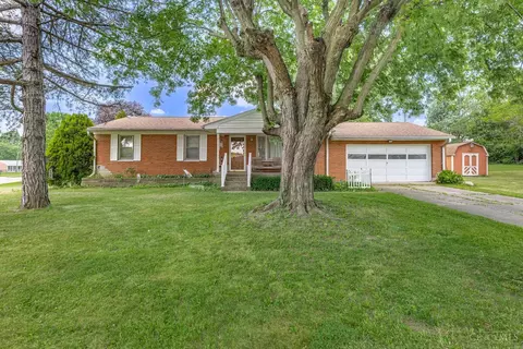 1412 Johns Rd, Middletown, OH 45044