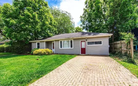 117 Central Ave, Oxford, OH 45056