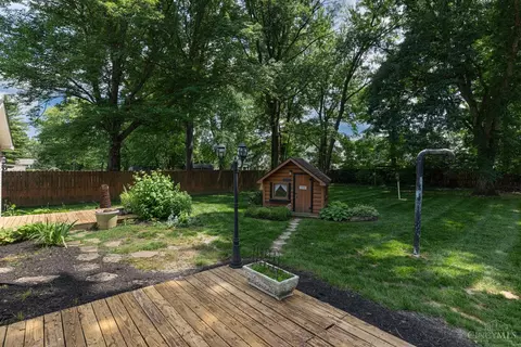 Exterior - 567 Lang Rd, Cincinnati, OH 45244 photo 4 of 10