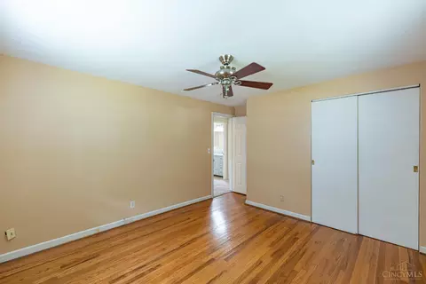 Bedroom - 567 Lang Rd, Cincinnati, OH 45244 photo 4 of 5