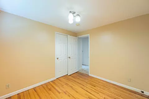 Bedroom - 567 Lang Rd, Cincinnati, OH 45244 photo 2 of 5