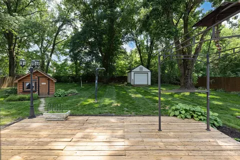 Exterior - 567 Lang Rd, Cincinnati, OH 45244 photo 3 of 10