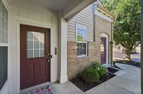 Exterior - 7462 Bridge Point Dr, Cincinnati, OH 45248 photo 3 of 6
