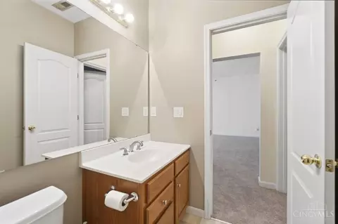 Bath - 7462 Bridge Point Dr, Cincinnati, OH 45248 photo 5 of 5