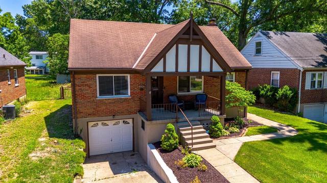 6924 Rob Vern Dr, North College Hill, OH 45239