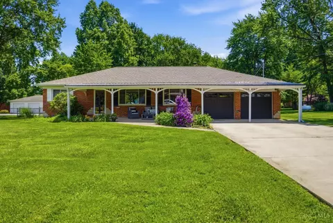 3722 Maplewood Dr, Amelia, OH 45102