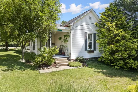 320 Plane St, Bethel, OH 45106