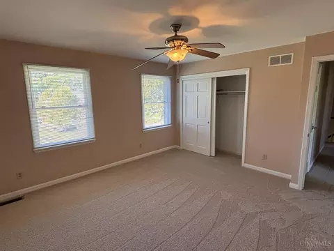 Bedroom - 3020 Cooperhill Dr, Evendale, OH 45241 photo 8 of 9