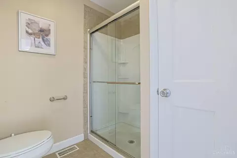 Bath - 3020 Cooperhill Dr, Evendale, OH 45241 photo 3 of 6