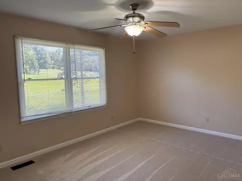 Bedroom - 3020 Cooperhill Dr, Evendale, OH 45241 photo 4 of 9