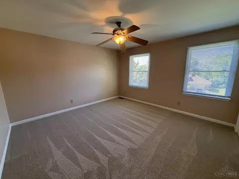 Bedroom - 3020 Cooperhill Dr, Evendale, OH 45241 photo 7 of 9