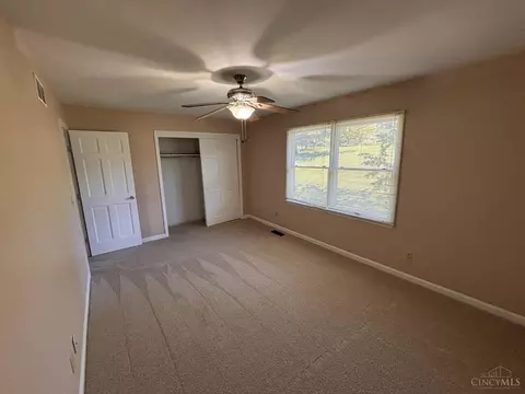 Bedroom - 3020 Cooperhill Dr, Evendale, OH 45241 photo 5 of 9