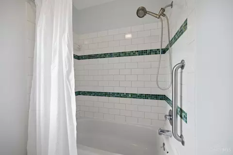 Bath - 9499 Benchmark Ln, Blue Ash, OH 45242 photo 7 of 10