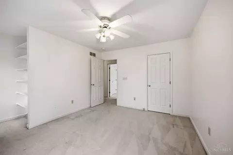Bedroom - 9499 Benchmark Ln, Blue Ash, OH 45242 photo 10 of 14