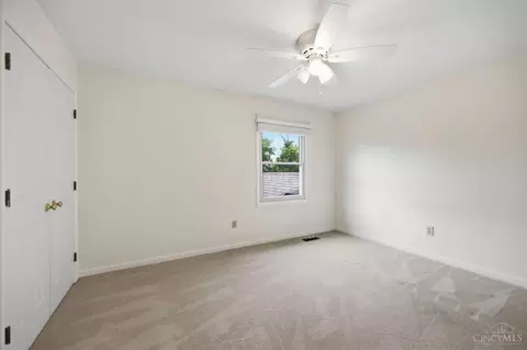 Bedroom - 9499 Benchmark Ln, Blue Ash, OH 45242 photo 5 of 14