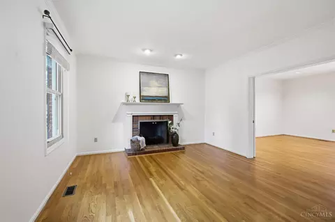 Living - 9499 Benchmark Ln, Blue Ash, OH 45242 photo 1 of 9