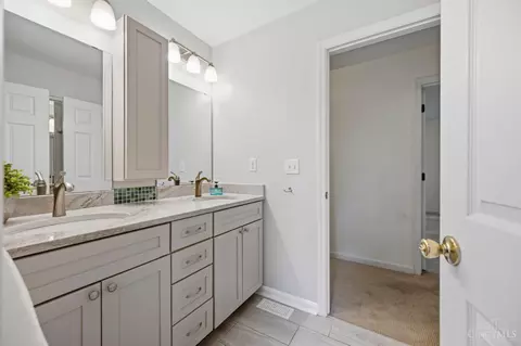 Bath - 9499 Benchmark Ln, Blue Ash, OH 45242 photo 8 of 10