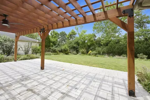Exterior - 9499 Benchmark Ln, Blue Ash, OH 45242 photo 8 of 9