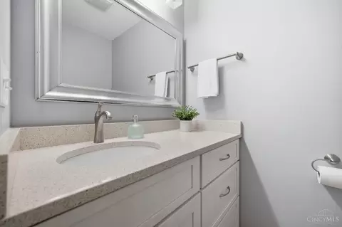 Bath - 9499 Benchmark Ln, Blue Ash, OH 45242 photo 2 of 10