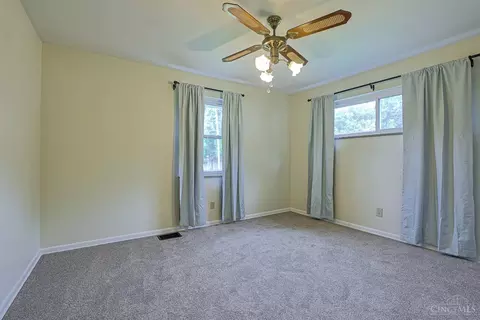 Bedroom - 7026 Mesa Ln, Harrison, OH 45030 photo 2 of 10