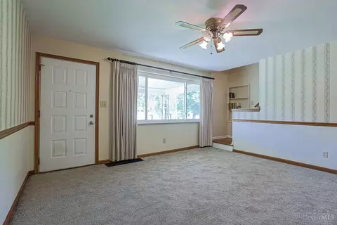 Living - 7026 Mesa Ln, Harrison, OH 45030 photo 2 of 8