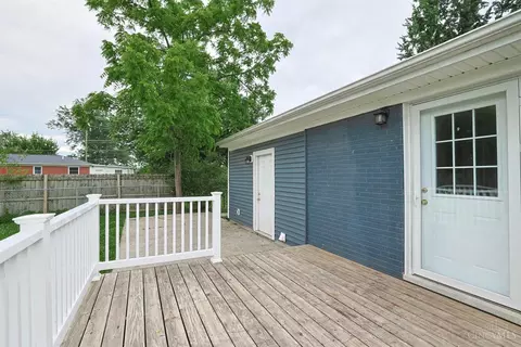 Exterior - 7419 Willow Dr, Blanchester, OH 45107 photo 4 of 11