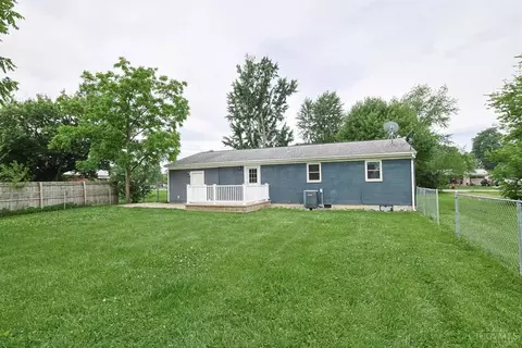 Exterior - 7419 Willow Dr, Blanchester, OH 45107 photo 10 of 11