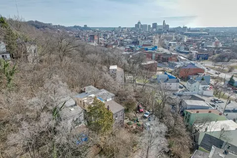 2121 Renner Pl, Cincinnati, OH 45214 photo 6