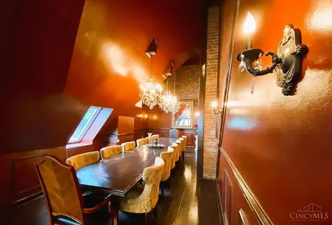 Dining - 255 Warner St, Cincinnati, OH 45219 photo 2 of 3