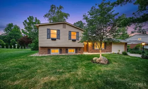 6242 Timothy Ln, Oxford, OH 45056