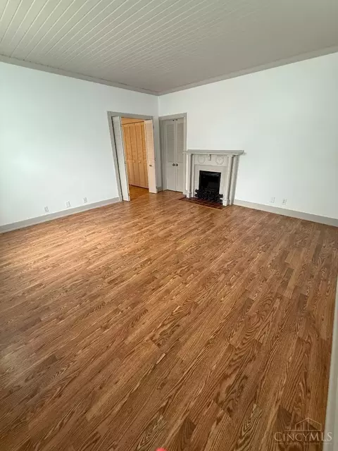 76 Second St, Batavia, OH 45103