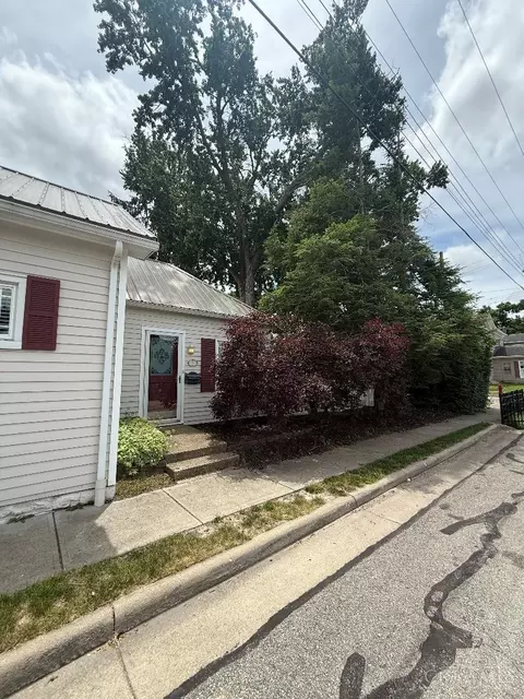 76 Second St, Batavia, OH 45103