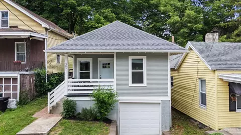 4821 Ebersole Ave, Cincinnati, OH 45227