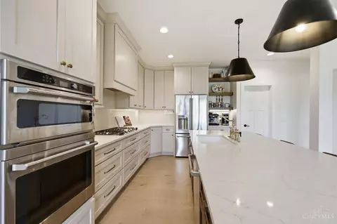 Kitchen - 4670 Alpine Ave, Blue Ash, OH 45242 photo 1 of 4