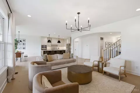 Living - 4670 Alpine Ave, Blue Ash, OH 45242 photo 5 of 5