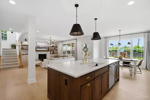 Kitchen - 4670 Alpine Ave, Blue Ash, OH 45242 photo 4 of 4