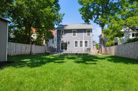 Exterior - 4718 Ward St, Cincinnati, OH 45227 photo 4 of 7