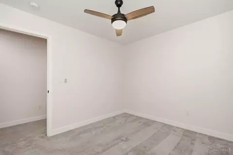 Bedroom - 4718 Ward St, Cincinnati, OH 45227 photo 7 of 11