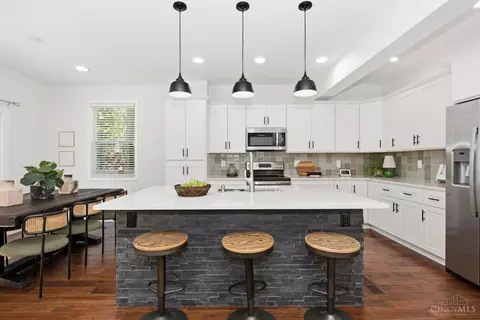 Kitchen - 4718 Ward St, Cincinnati, OH 45227 photo 1 of 7