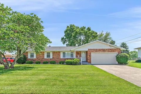 371 Fenwick Dr, Fairfield, OH 45014