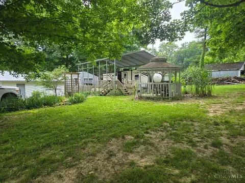 7052 Highland Trl, Hillsboro, OH 45133