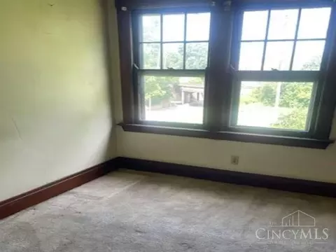 Bedroom - 81 Galbraith Rd, Cincinnati, OH 45216 photo 3 of 3