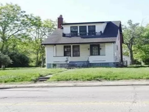 81 Galbraith Rd, Cincinnati, OH 45216