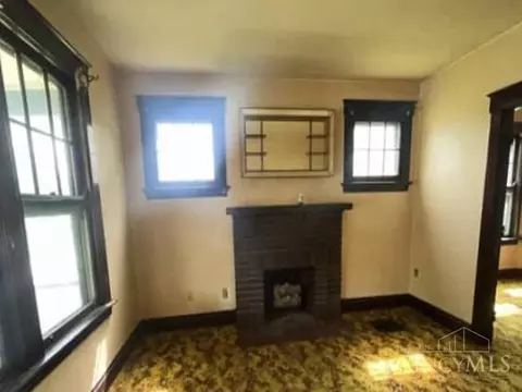 Living - 81 Galbraith Rd, Cincinnati, OH 45216 photo 1 of 1