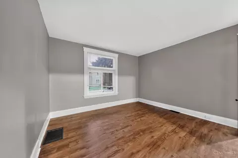 4530 Whetsel Ave, Cincinnati, OH 45227 photo 4