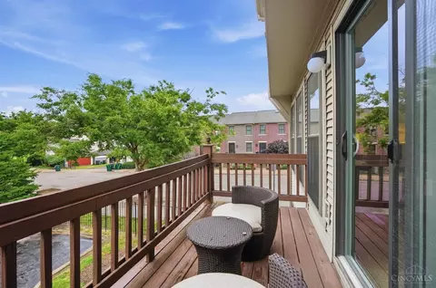 Exterior - 1013 John St, Cincinnati, OH 45203 photo 3 of 6
