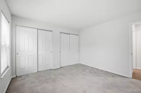 Bedroom - 1013 John St, Cincinnati, OH 45203 photo 4 of 5