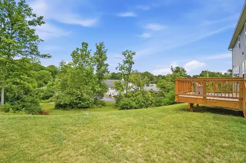 Exterior - 974 Crestpoint Ct, Cincinnati, OH 45245 photo 9 of 10