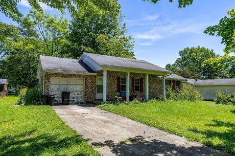 7505 Brock Dr, Blanchester, OH 45107