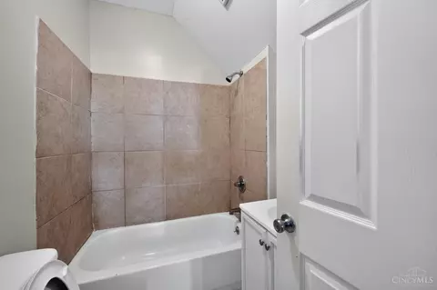 4313 Whetsel Ave, Cincinnati, OH 45227 photo 28